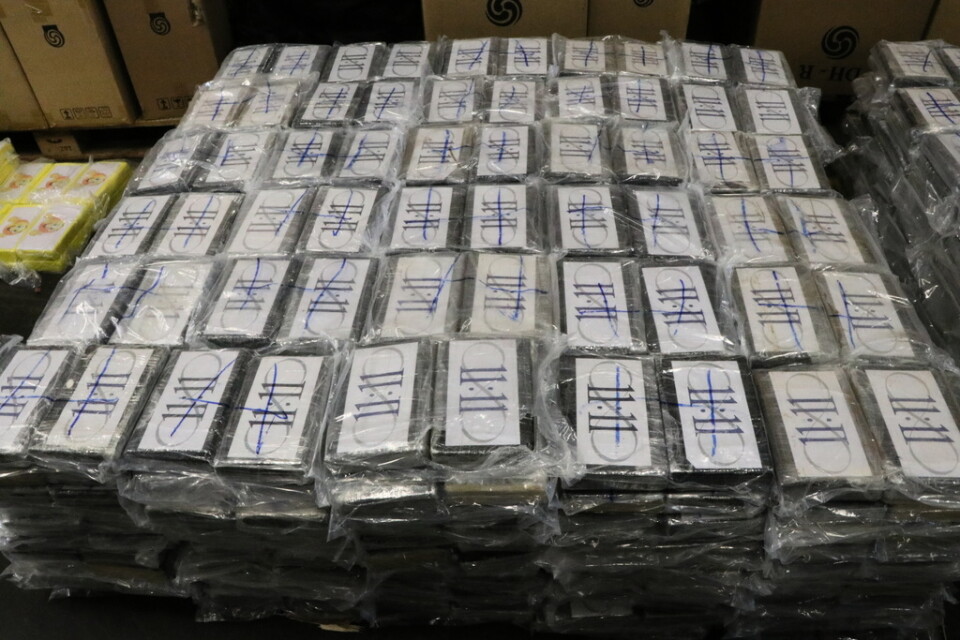 På fotot från den tyska tullen syns delar av det beslag på 4,5 ton kokain från Uruguay som gjordes i augusti i år. Arkivbild.
