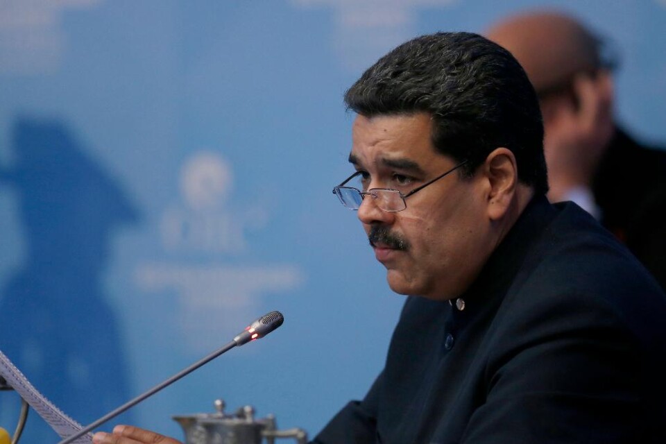 Venezuelas starkt kritiserade president Nicolás Maduro är redo att ställa upp i presidentvalet för en andra period på posten, om det styrande socialistpartiet vill ha honom. - Jag är en ödmjuk arbetare, en ödmjuk man av folket. Om Venezuelas förenade so