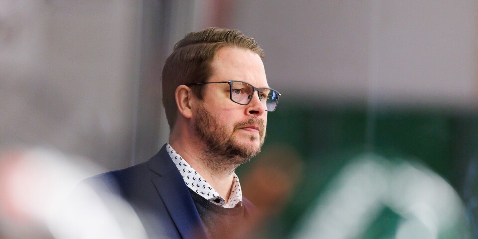 Tingsryds tränare Fredrik Glader hade åsikter om Västerviks utvisning i slutminuterna i den senaste matchen.
