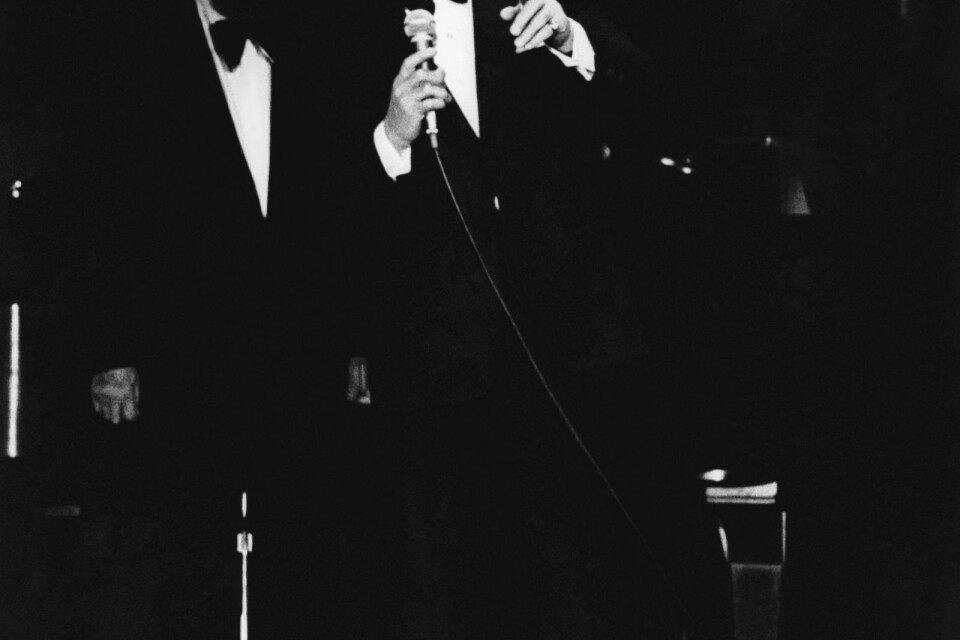 Frank Sinatra under ett uppträdande på Caesars Palace i Las Vegas.