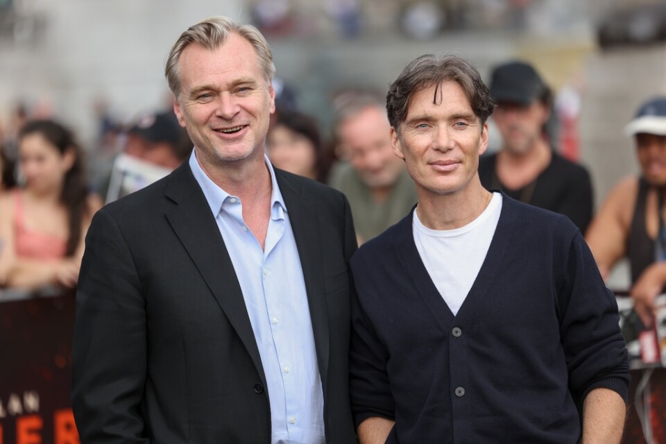 Regissören Christopher Nolan och huvudrollsinnehavaren Cillian Murphy under en pressvisning för "Oppenheimer" i London.