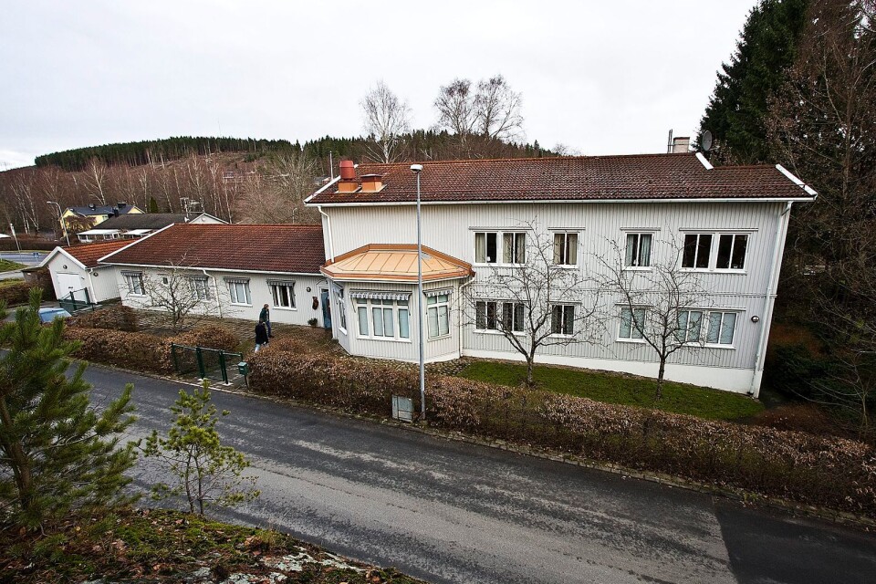 Varpen på Kristinebergsgatan, Kinnasten, har tidigare varit behandlingshem, bostäder för elever på basketgymnasiet och flyktingboende.