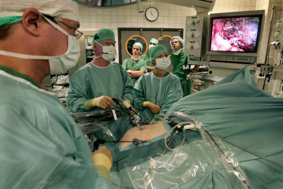 Njurtransplantationer kan i dag göras med robotteknik. Väntetiden för att få en ny njure kan vara flera år.
