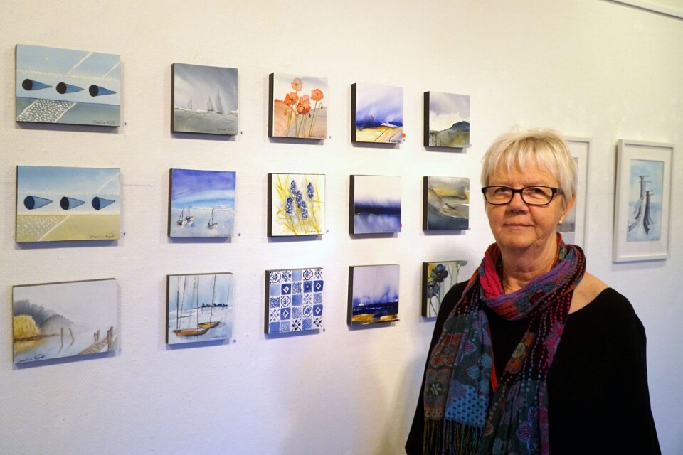 Christina Björcks utställning innehåller både större och riktigt små målningar.