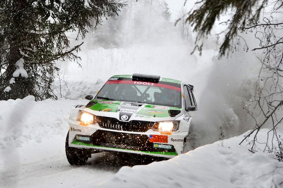 Mattias Adielsson tog andra raka segern i SM-tävlingen Östersund Winter Rally.