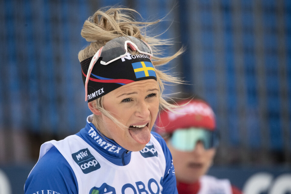 En tröttkörd Frida Karlsson slutade nia i comebacken i masstarten i Falun.
