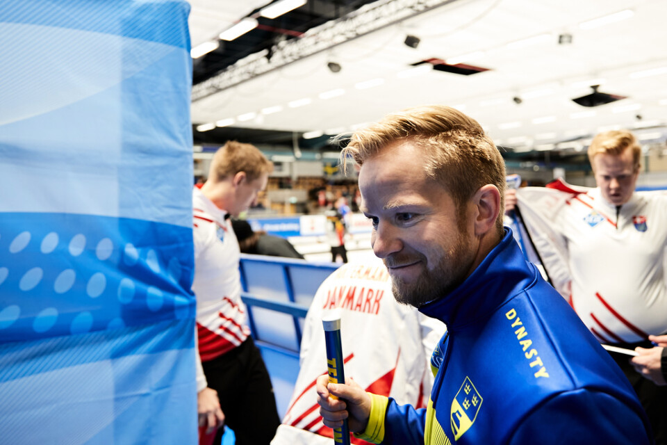 Niklas Edin har fått en bra start i curling-EM.