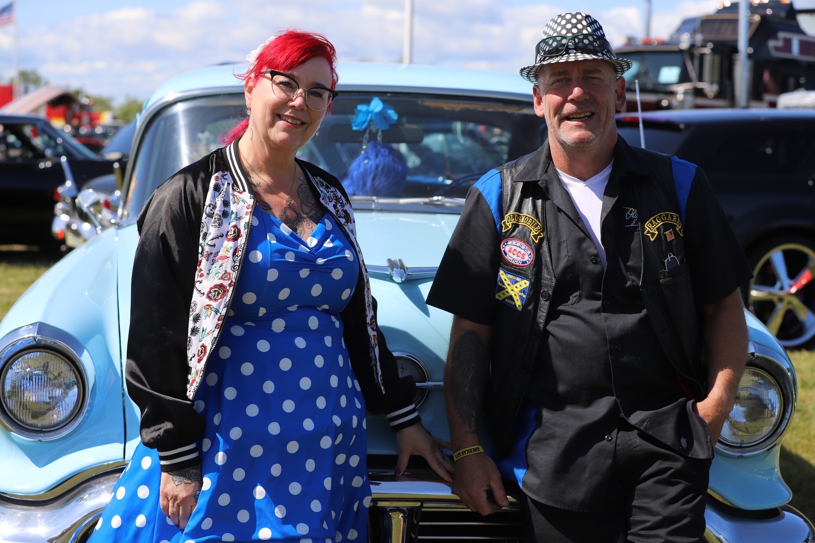 Jan och Carina Bladh som tagit sig från Ronneby till American Days på Öland med sin Oldsmobile.