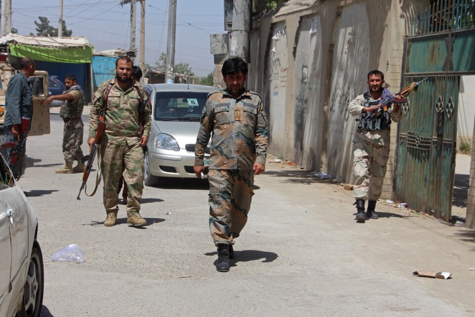 Afghanska soldater patrullerar i staden Kunduz, i samband med stridigheter mellan talibanerna och afghanska säkerhetsstyrkor. Bild från i juni.