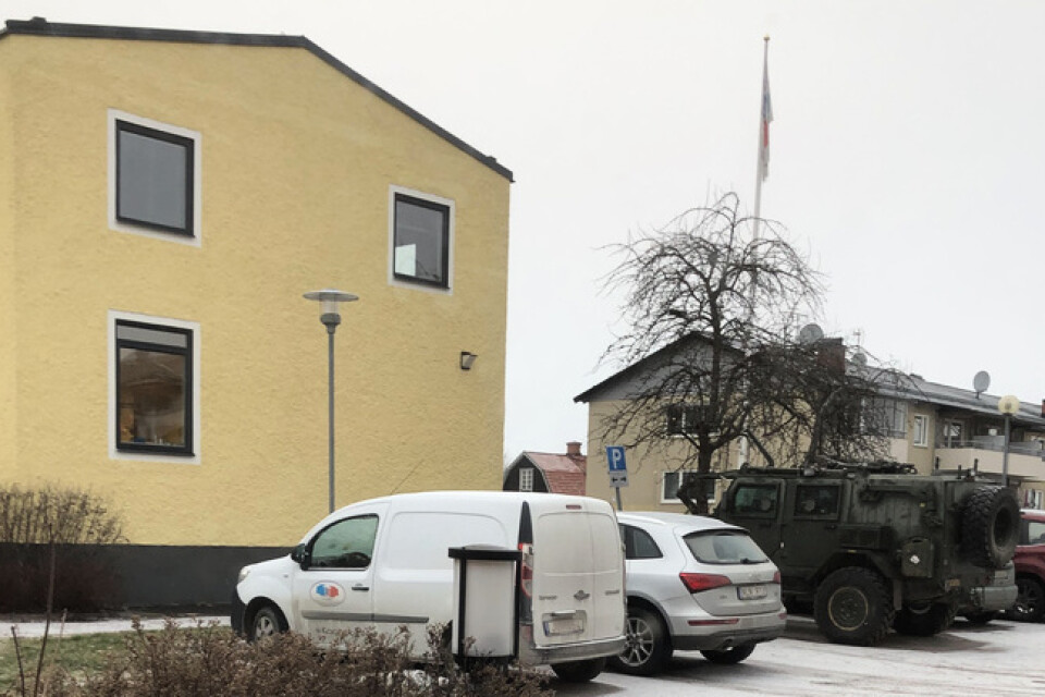 Det ena fordonet hittades på en gästparkering utanför ett äldreboende i Tillberga i Sala kommun. Arkivbild.