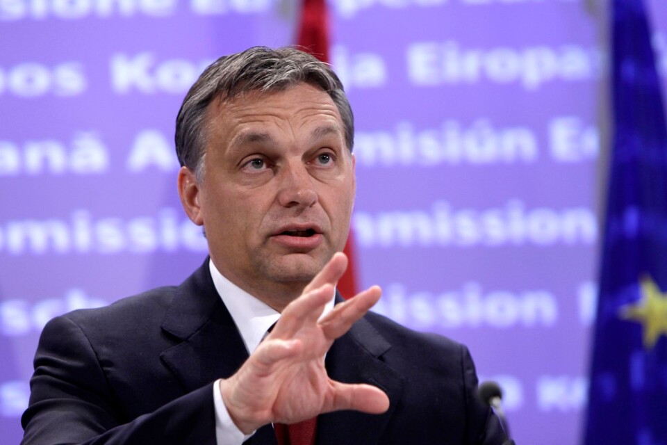Ungerns premiäministerVictor Orbán inskränker medborgarnas rättigheter, menar Europaparlamentarikern Fredrick Federley (C) och uppmanar EU att sätta hårt mot hårt.
