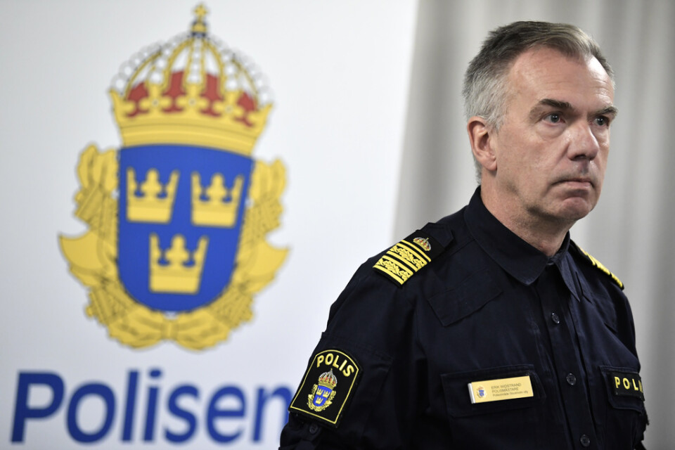 Polisområdeschef Erik Widstrand på polisens pressträff med anledning av explosionen vid ett flerfamiljshus på Gyllenstiernsgatan på Östermalm i Stockholm natten till måndagen.