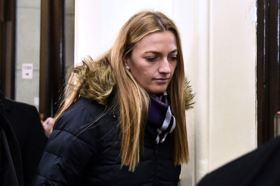 Petra Kvitova lämnar domstolen i Brno efter rättegången i fjol.