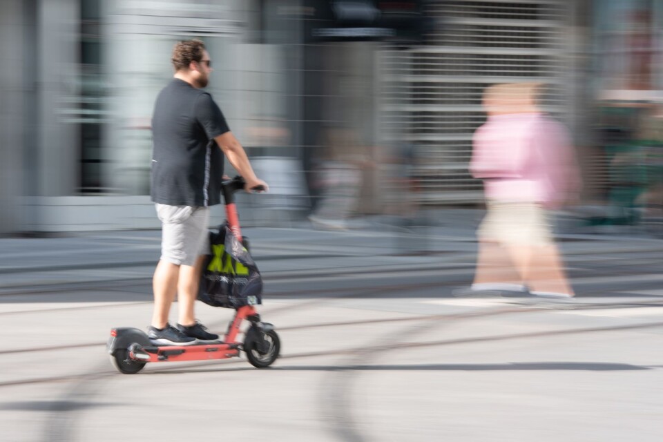 There were 321 accidents involving electric kick scooters in 2019 and until May 2020, as shown in a study from Folksam. 44 per cent of those injured received head injuries. Only 13 per cent were wearing  a helmet.