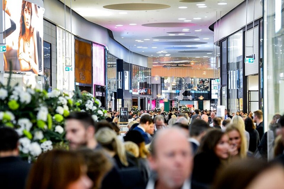Svenska handlare tror åter på handeln, på bilden syns invigningen av Mall of Scandinavia 2015.
