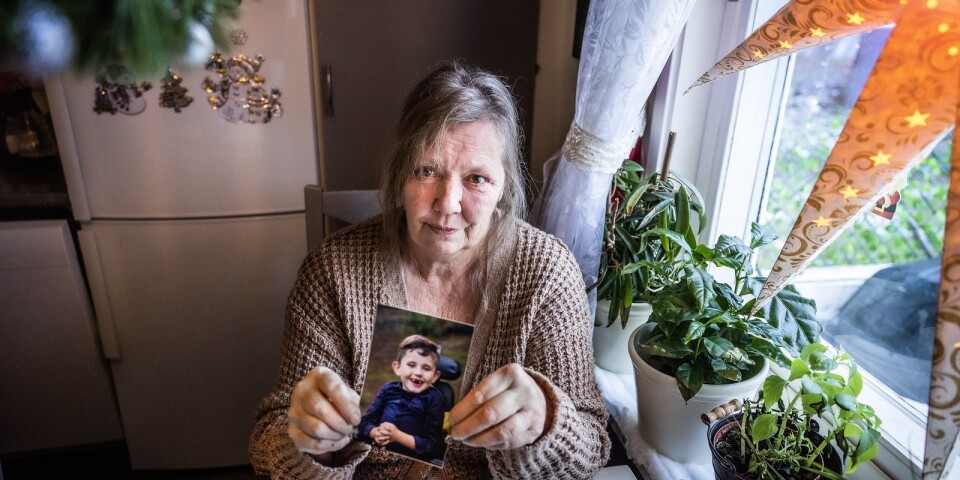 Marie Lindberg, som bor i Vegby, brukar hälsa på sitt barnbarn Maximus flera gånger i månaden.