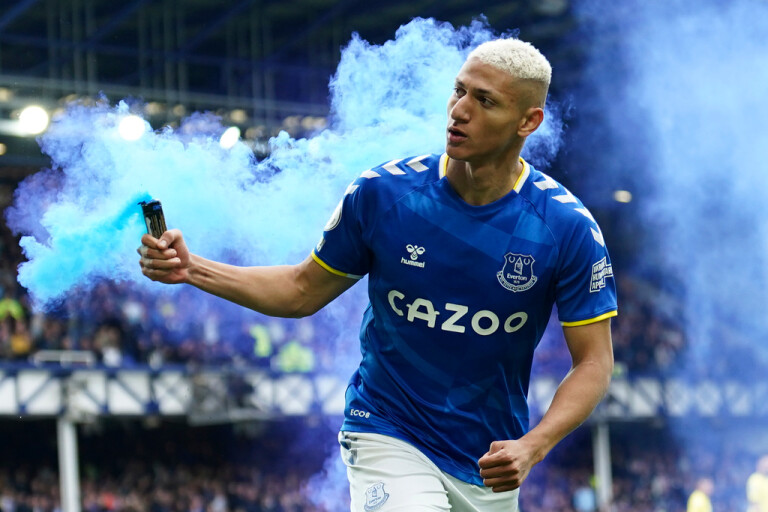 Evertons dröm om en 119:e säsong lever