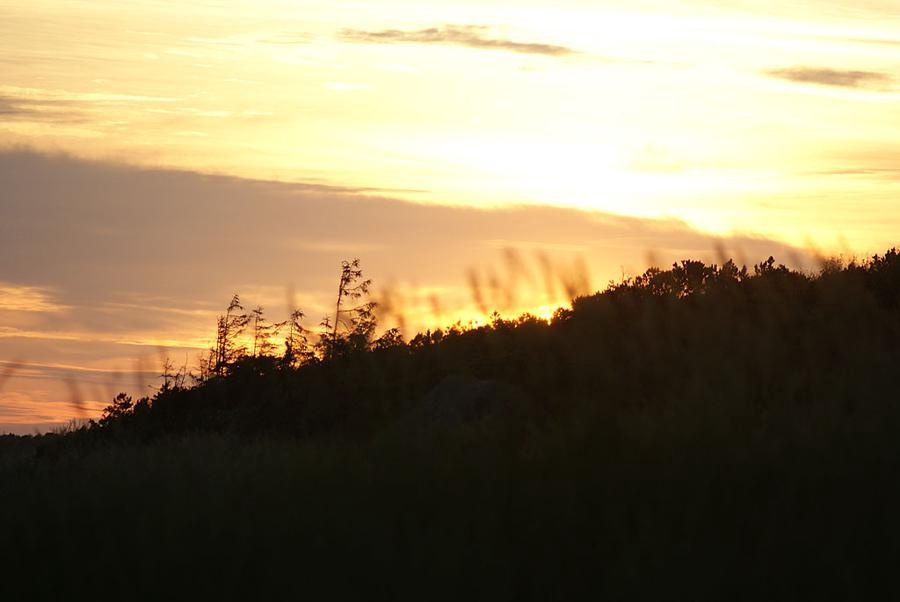 Bilden tog Ove Andersson strax innan solen gick ner vid Balgö brygga i Tångaberg utanför Varberg.