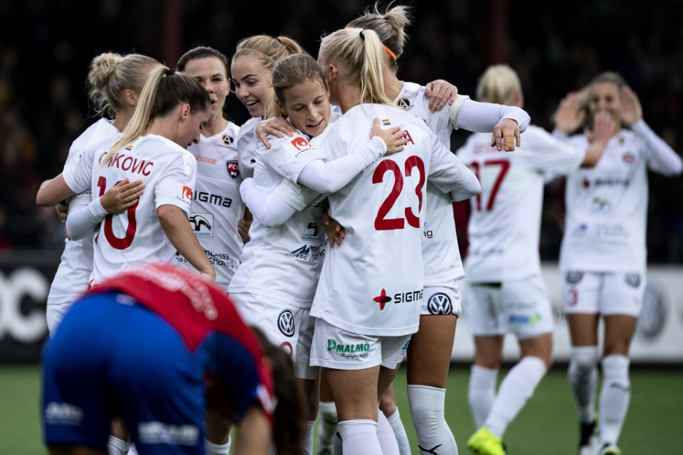 Anna Anvegård firar sitt ledningsmål hemma mot Vittsjö (1–1). Poängen gjorde att Rosengård säkrade SM-guldet 2019 redan i den näst sista omgången.