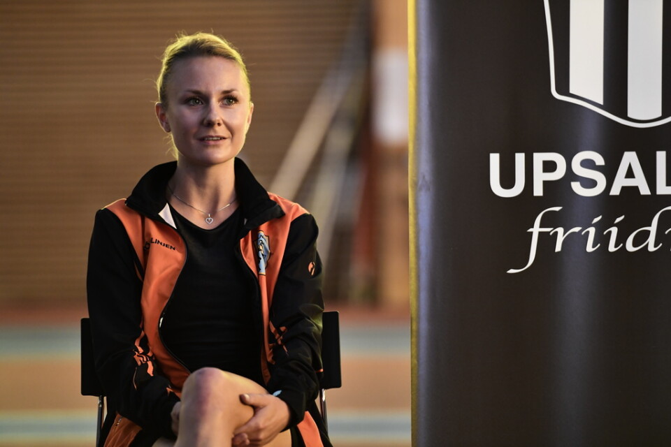 Carolina Wikström springer 5|000 och 10|000 meter på SM i Uppsala.