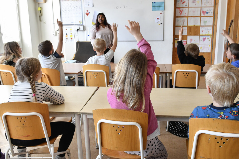 Blivande lärare bör rustas bättre inför vardagen med eleverna i klassrummet, enligt regeringen. Arkivbild.