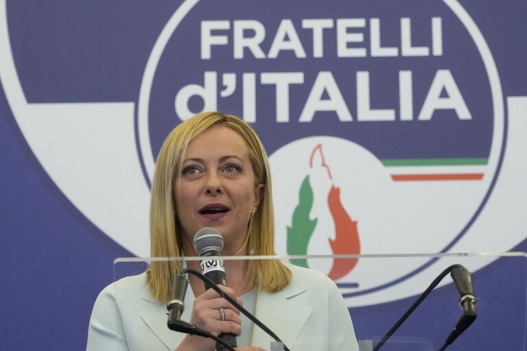 Giorgia Meloni vann genom proteströster