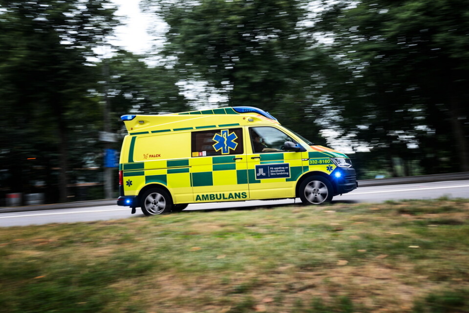 Fyra elever har förts till sjukhus efter en olycka vid en skola utanför Kalmar. Arkivbild.