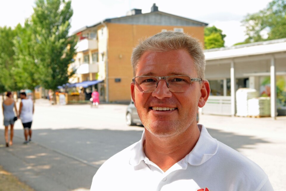 Socialdemokraternas toppnamn Niklas Jonsson är glad för att kommunen ändrat sig.