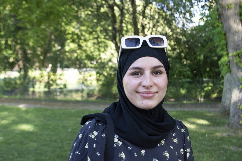 School-leaver Ghadir Nessayif.  In the autumn she hopes to start studying political sciences.