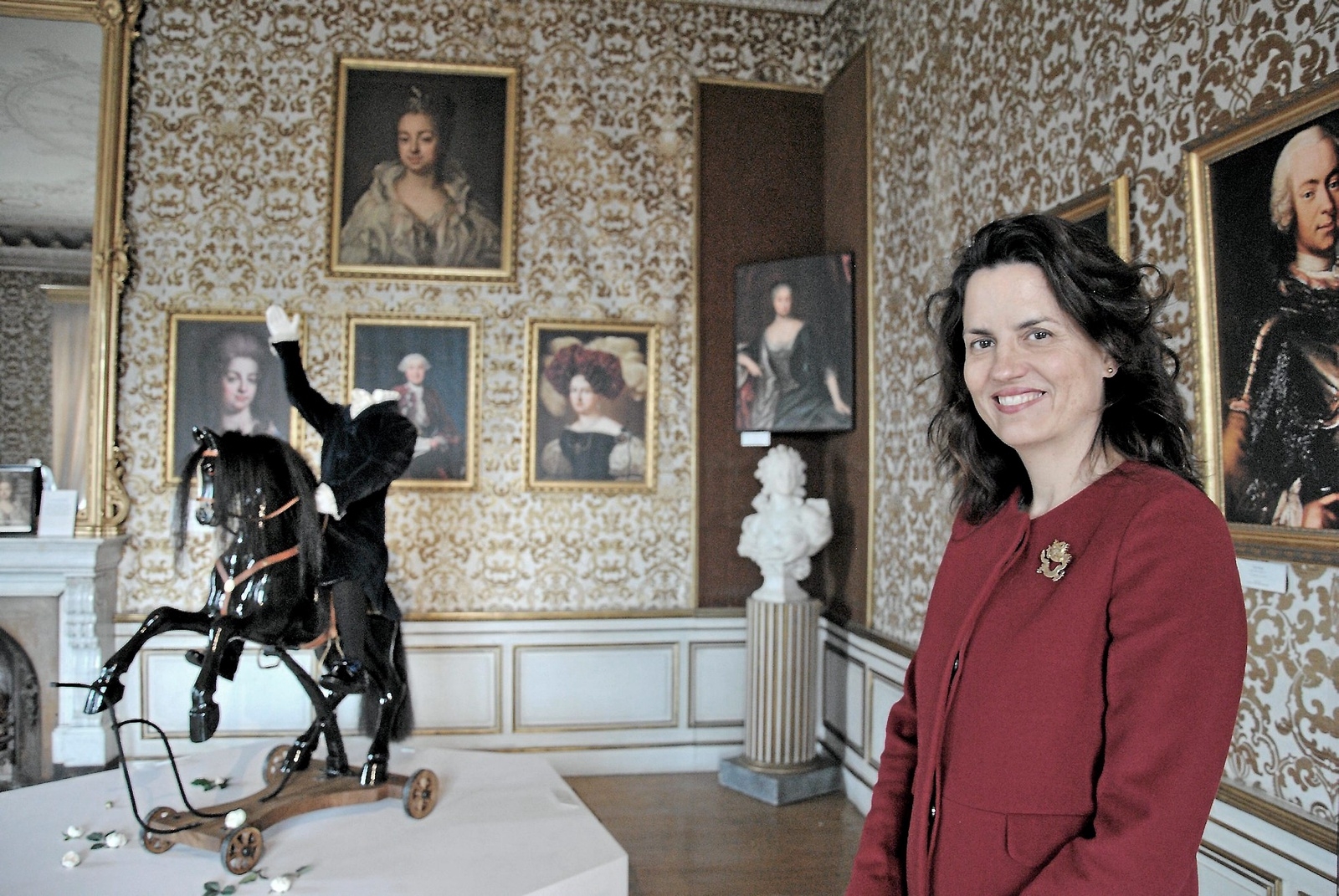 2014 skapade Skarhults slottsfru Alexandra von Schwerin den första utställningen på Skarhults slott, Den dolda kvinnomakten. Foto: Helena Svensson