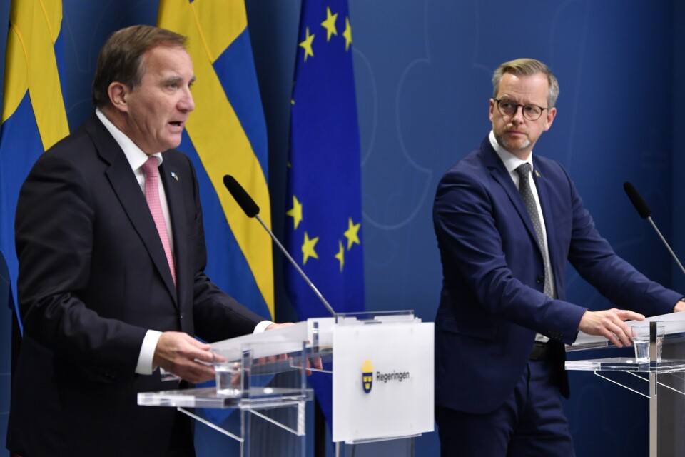 Statsminister Stefan Löfven (S) och inrikesminister Mikael Damberg (S) håller pressträff om explosionen i ett flerfamiljshus i Göteborg.