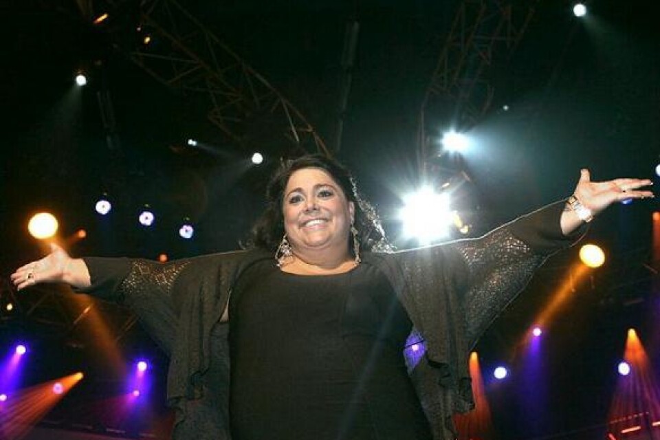 Drygt två decennier efter ABC är hon tillbaka i Melodifestivalen, piggare och gladare än någonsin.