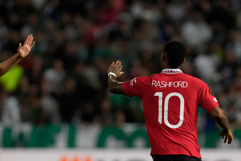 Manchester Uniteds Marcus Rashford stod för två mål och en assist i 3–2-segern mot Omonia Nicosia i Europa League.