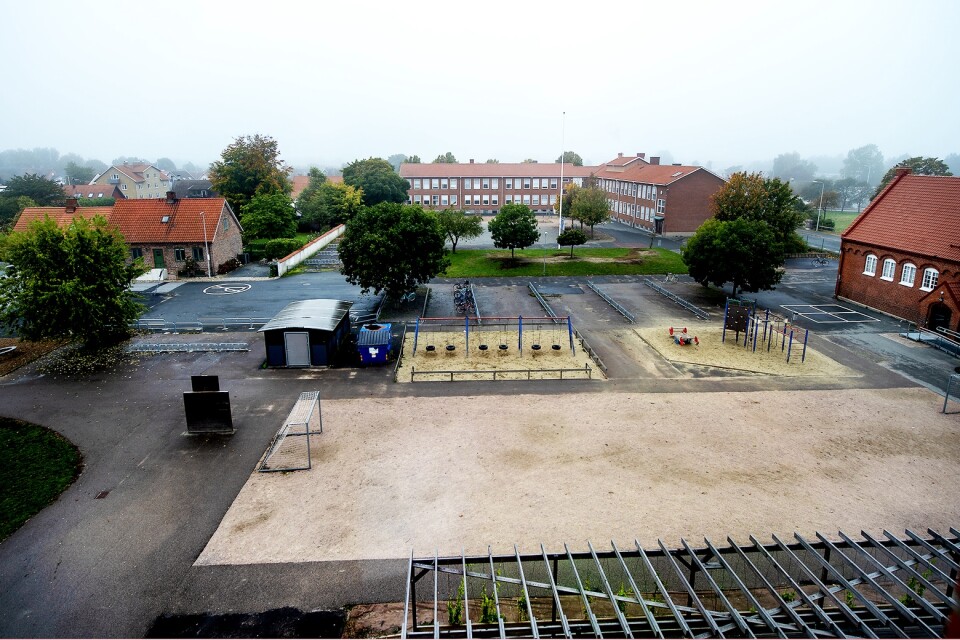 ”Rönnowskolornas skolgårdar är ett exempel på yta som kan tas i anspråk.”