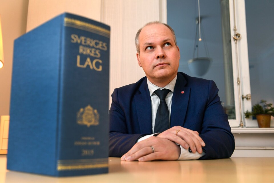 Justitie- och inrikesminister Morgan Johansson hoppas kunna ge besked om tingsrätten i Karlshamn under året.