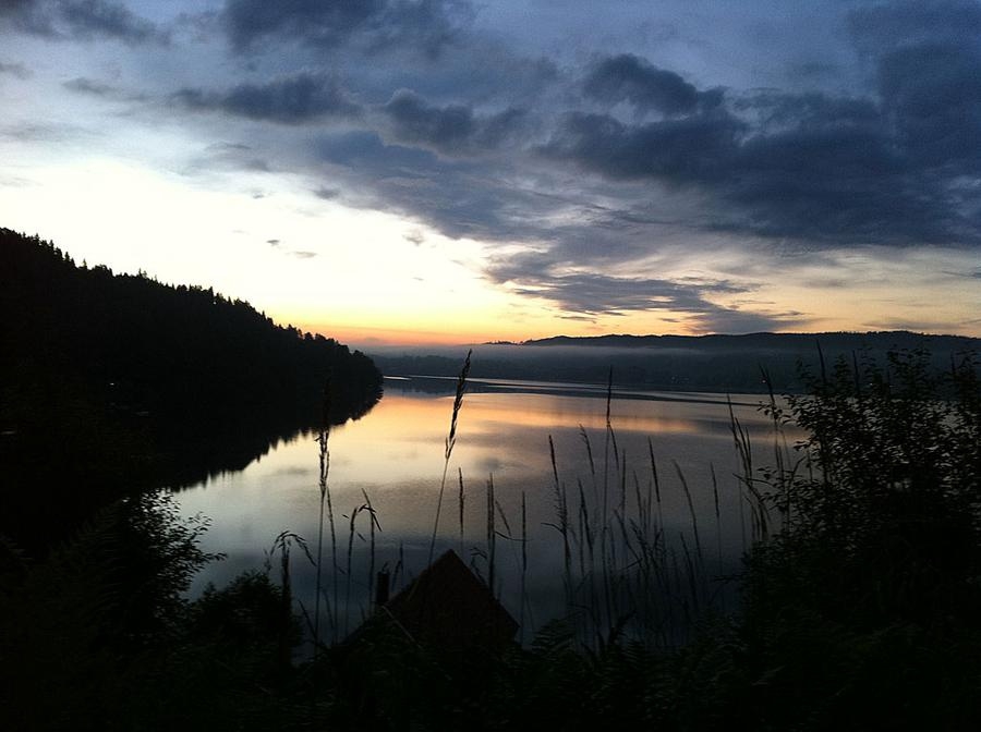 En vacker morgon med vy över Öresjö. Foto Ida Gunnarsson