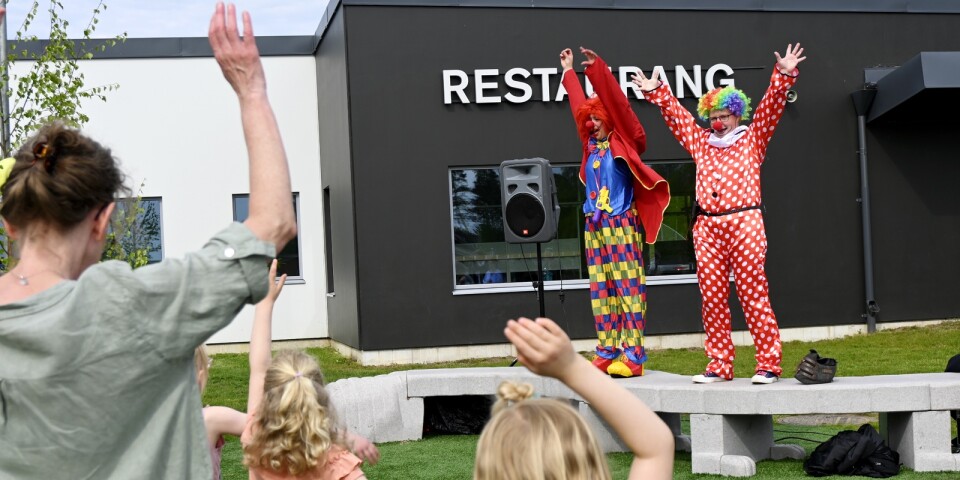 Clowner satte färg på förskolans dag i Lönsboda