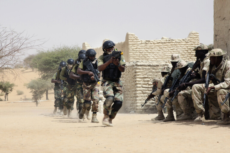 Nigeriska soldater gick in i Mali – 79 döda