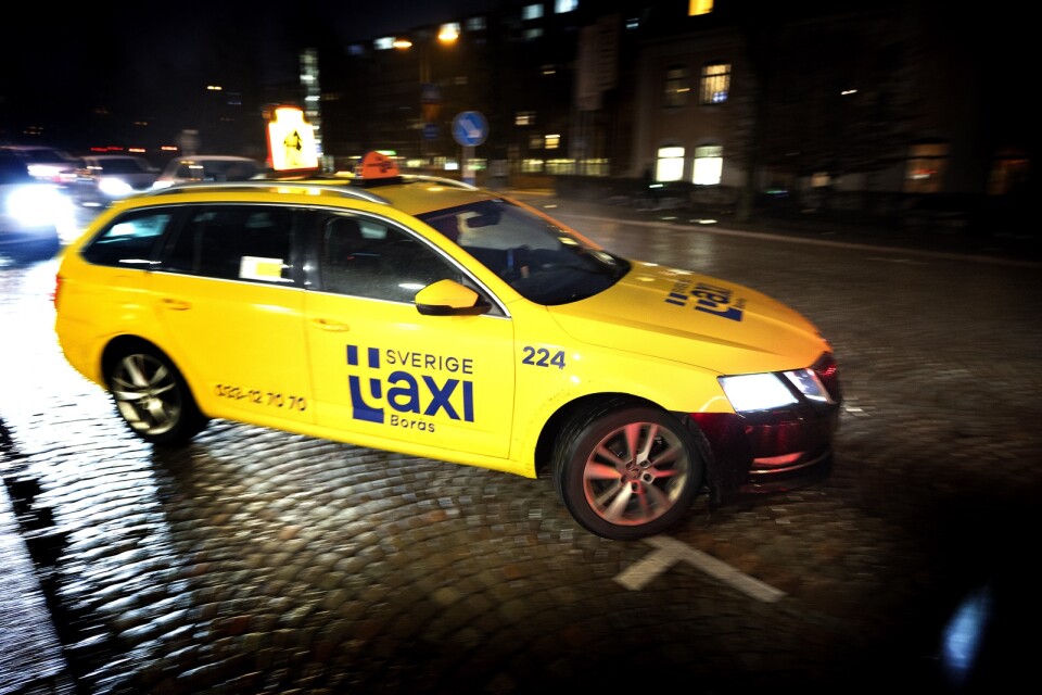 Taxibedragarna har rört sig i både Borås och Göteborg, och lurat många chaufförer från olika bolag.