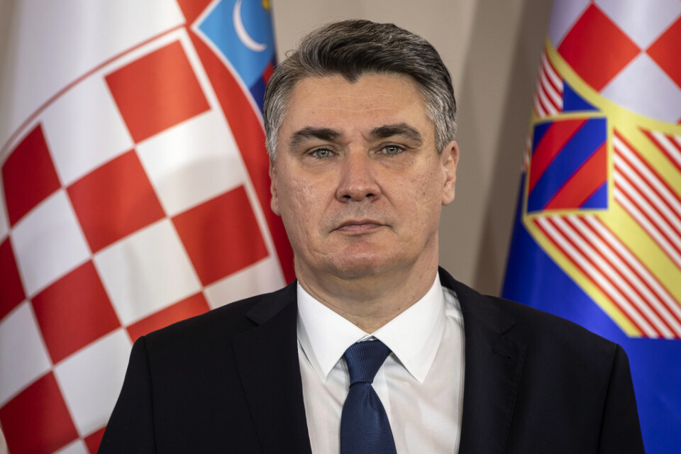 Zoran Milanovic har svurit presidenteden i Kroatien.