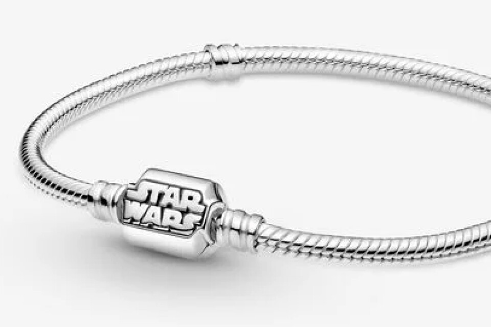 Armband och berlocker, Star Wars X Pandora, Guldsmed Sandgren, från 499 kr.