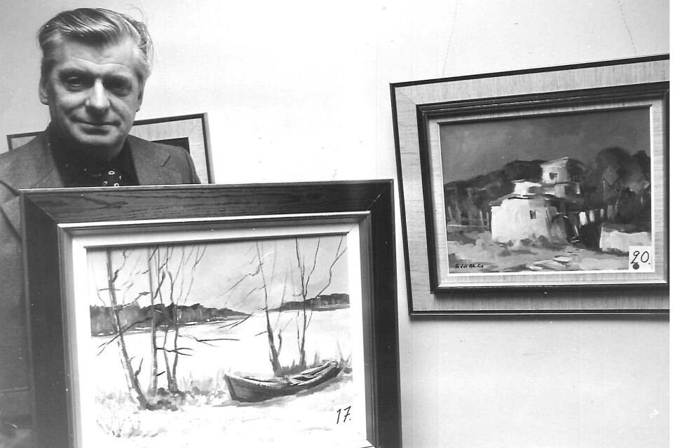 Tedde Rhodin vid en utställning 1978 i Höör, där han då var bosatt.
Foto: Anders Jansson