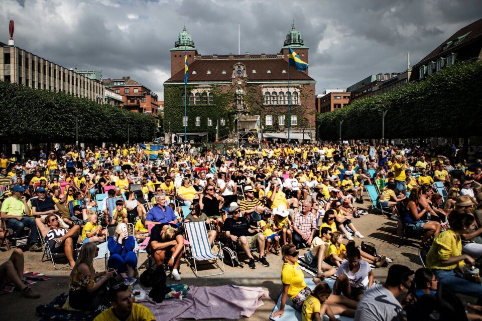 Sverige förlorade mot england i kvartsfinalen i fotbolls-vm 2018 i Ryssland. Matchen visades på flera platser i Borås, bland annat på Stora torget och Hötorget.