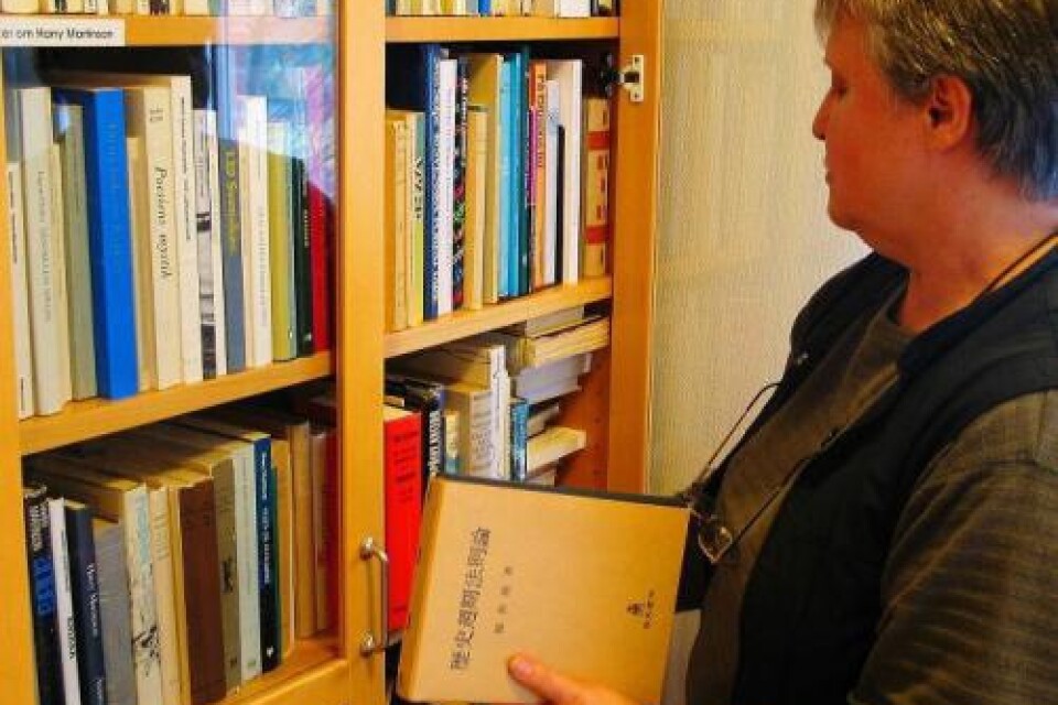 Kunnig. Sekreterare och ansvarig för insamling av böcker har varit Gunilla Aldén, bibliotekarie på Olofströms bibliotek Foto: CHRISTIANHYLSE