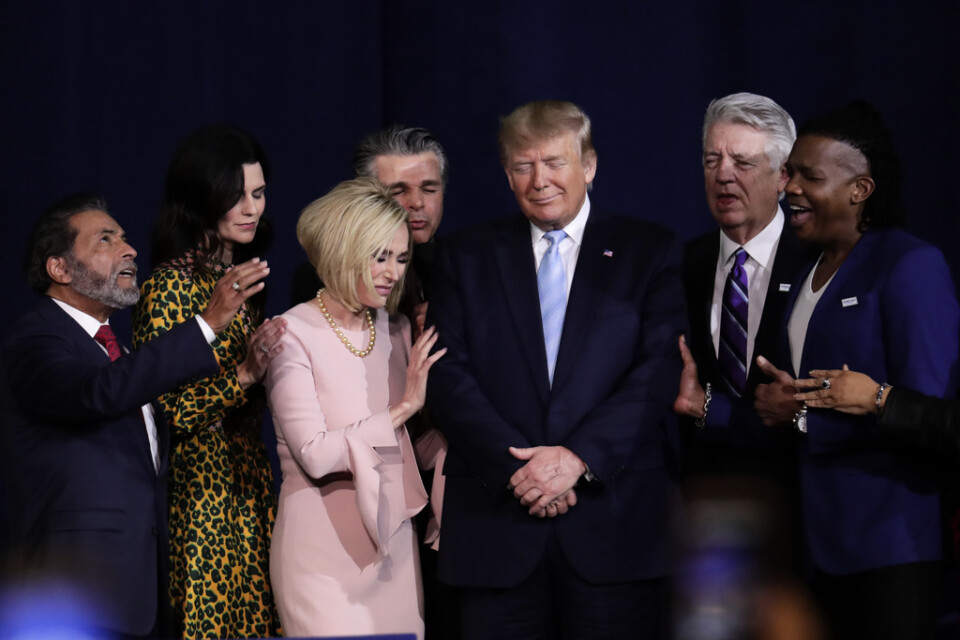 USA:s president Donald Trump vid ett bönemöte på kyrkan King Jesus i Miami i Florida i januari i år.