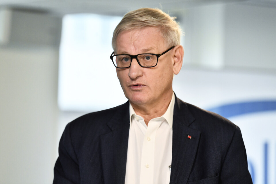 Sveriges tidigare stats- och utrikesminister Carl Bildt tyder Joe Bidens telefonmönster sedan denne tillträdde som USA:s president. Arkivbild.