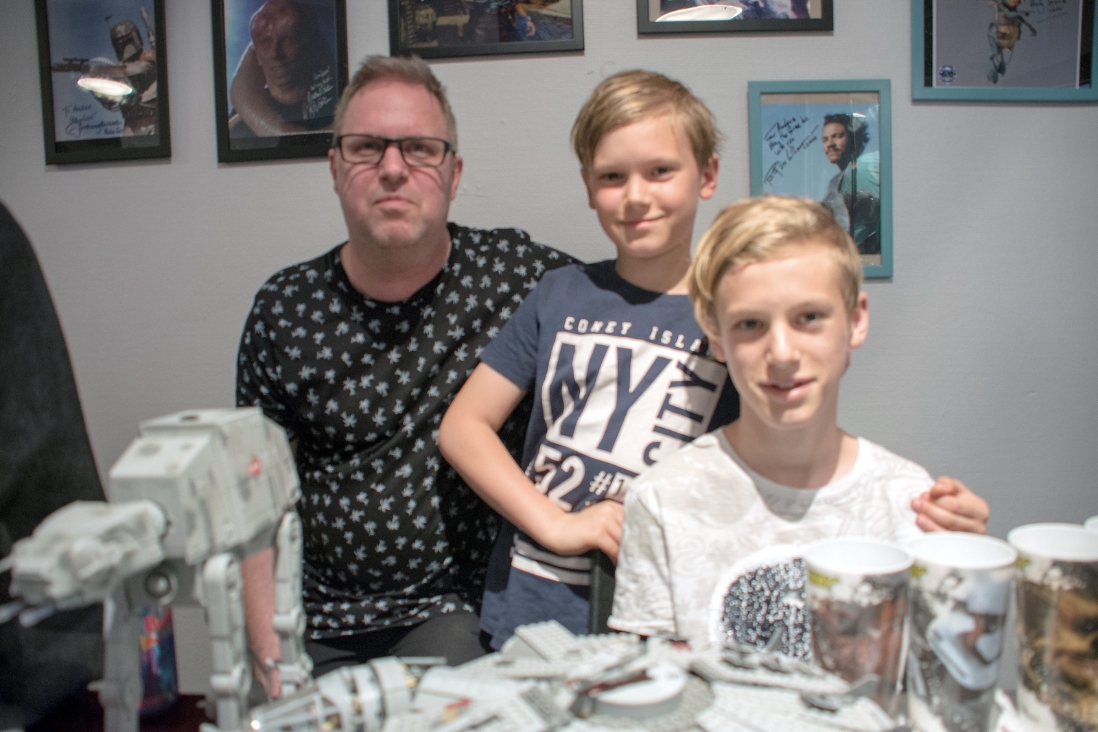 Anders Winqvist med sönerna Bror och Igor.
