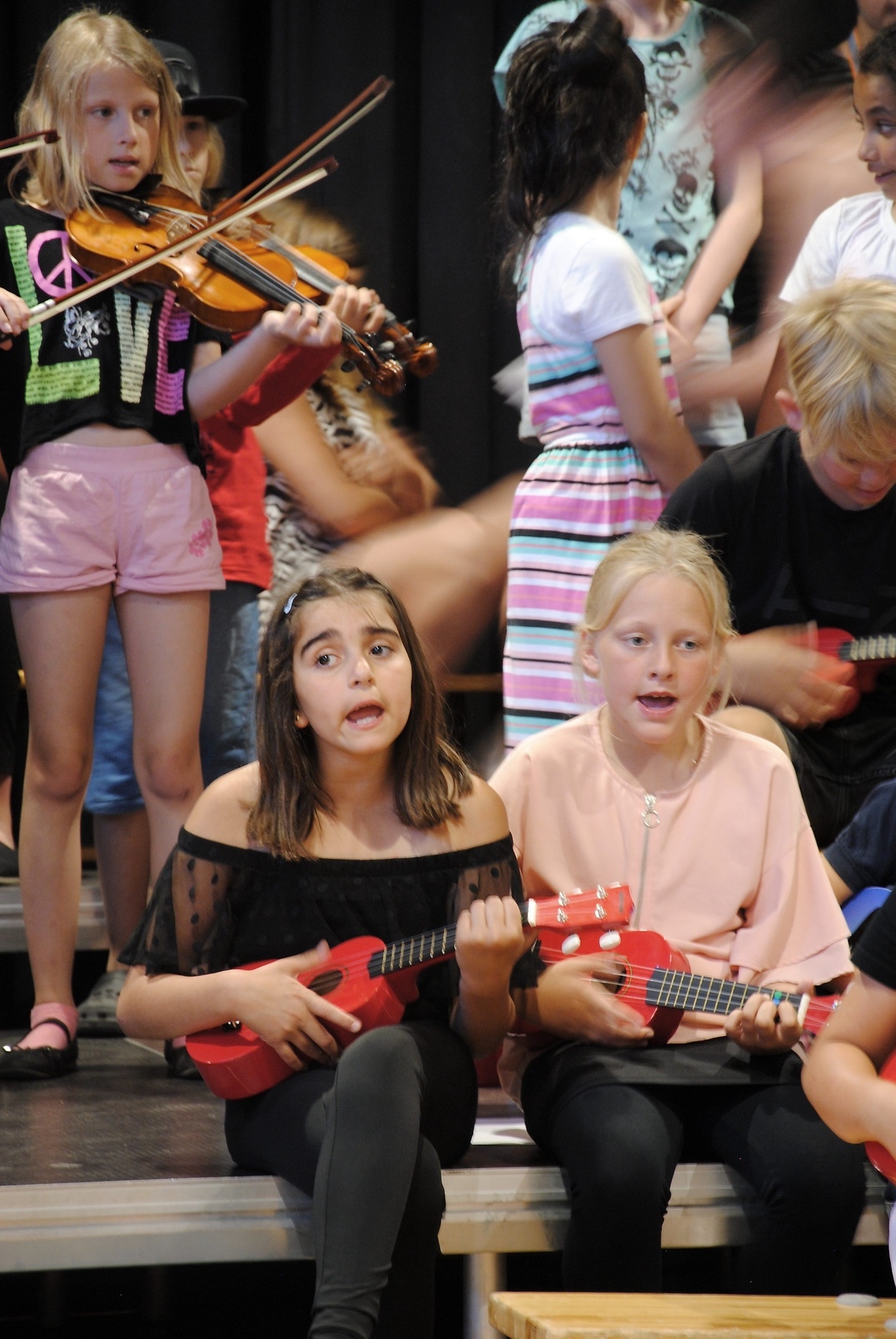Att spela musik kräver koncentration.             FOTO: SUSANNE GÄRE
Klockarskogsskolan i Osby.