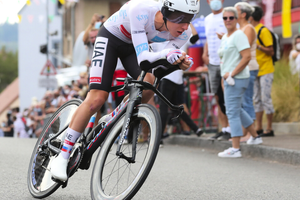 Tadej Pogacar, Slovenien, vann den näst sista etappen och stormar mot slutseger i Tour de France.
