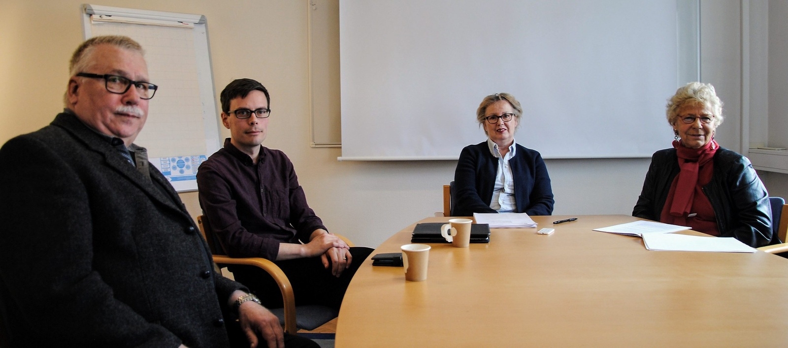 Rolf Streijffert (SD), Fredrik Hanell (MP), Susanne Andersson (M) och Maria Boström-Lambrén (S) under BUN:s pressträff på tisdagen.